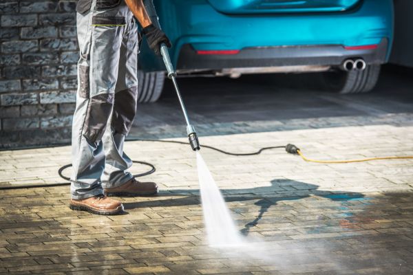 Cost of Driveway Pressure Washing in Doylestown