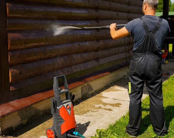 Cost of Log Home Pressure Washing in Doylestown