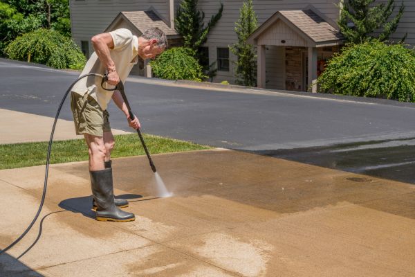 Cost of Concrete Pressure Cleaning in Doylestown